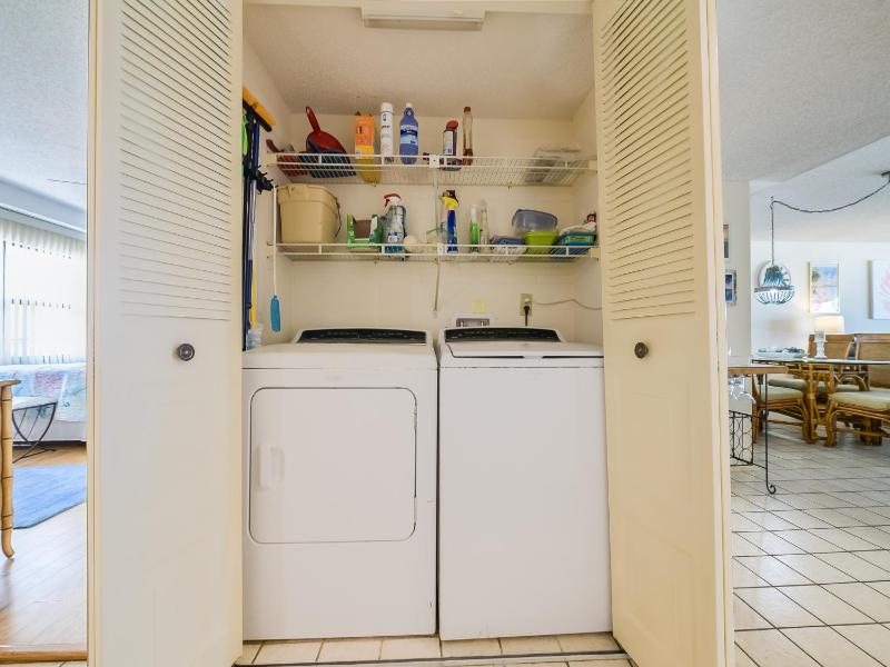 Surfside Condos 402 - image 16