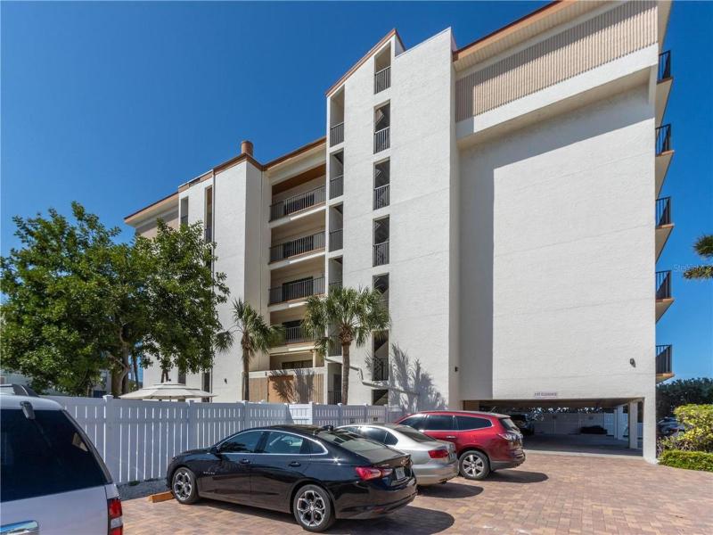 Surfside Condos 402 - image 32