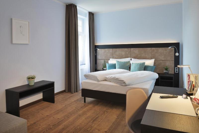 Budget Double Room image 1