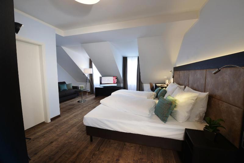 Comfort Double or Twin Room image 1