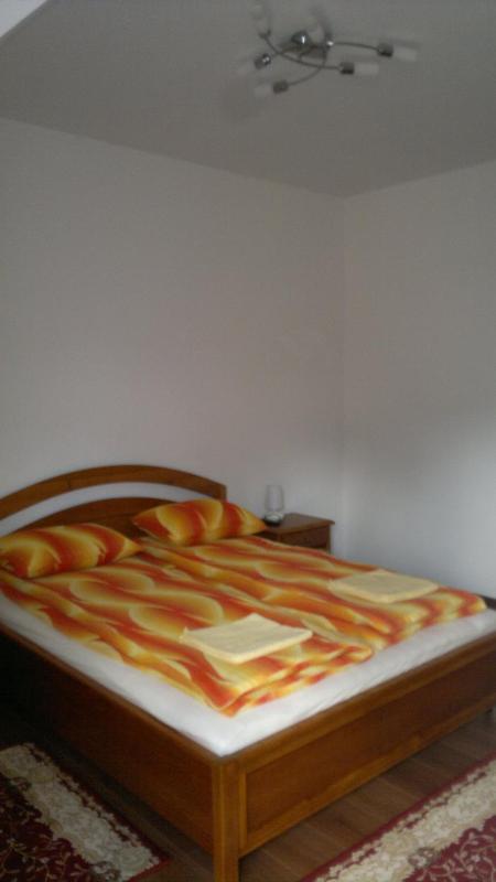 Double Room with Extra Bed image 3