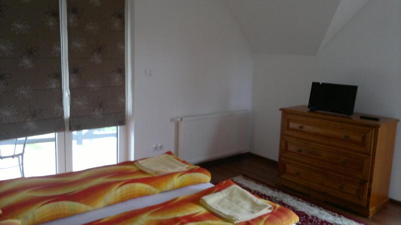 Double Room with Extra Bed image 3