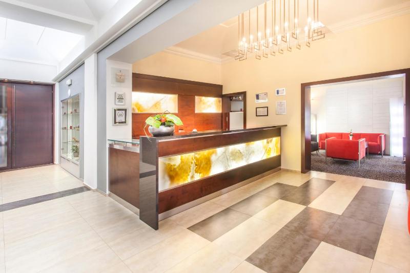 Hotel Lunik - image 9
