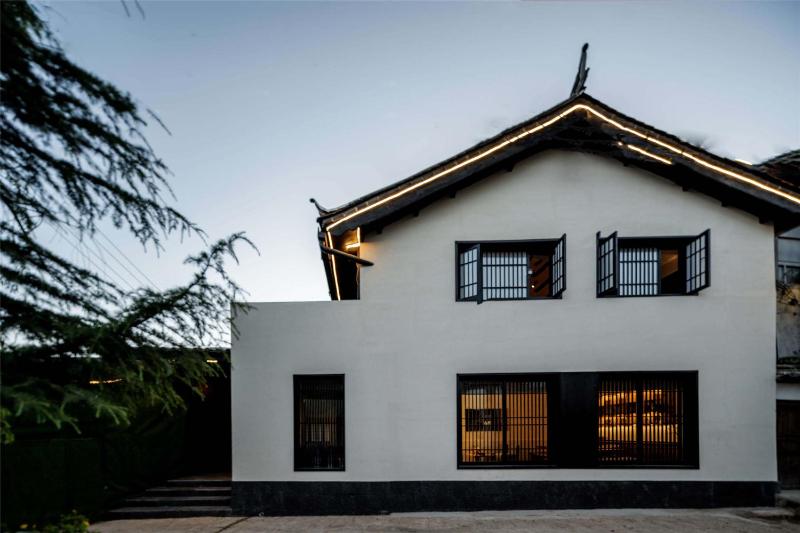 Lijiang Old Town Bamboo Pavilion Free Coffee Free Airport or High Speed Rail Pick-Up for 3-Nights - image 42