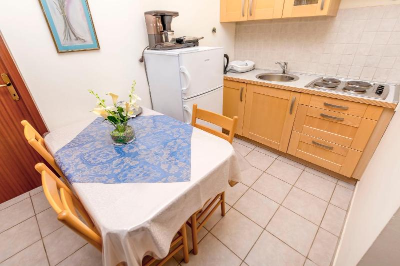 Apartments Toni - image 34