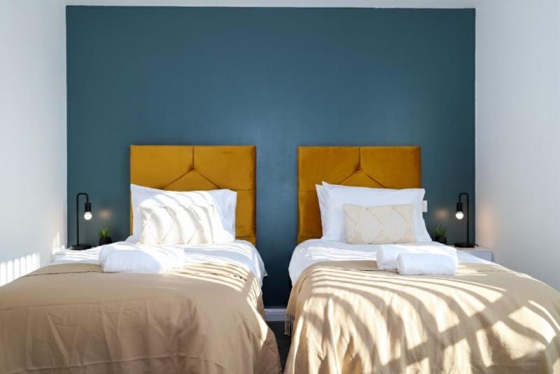 Syster Properties Modern Leicester Stay with Free Parking LE2 Area - image 16