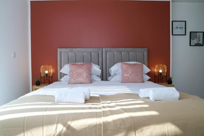 Syster Properties Modern Leicester Stay with Free Parking LE2 Area - image 17