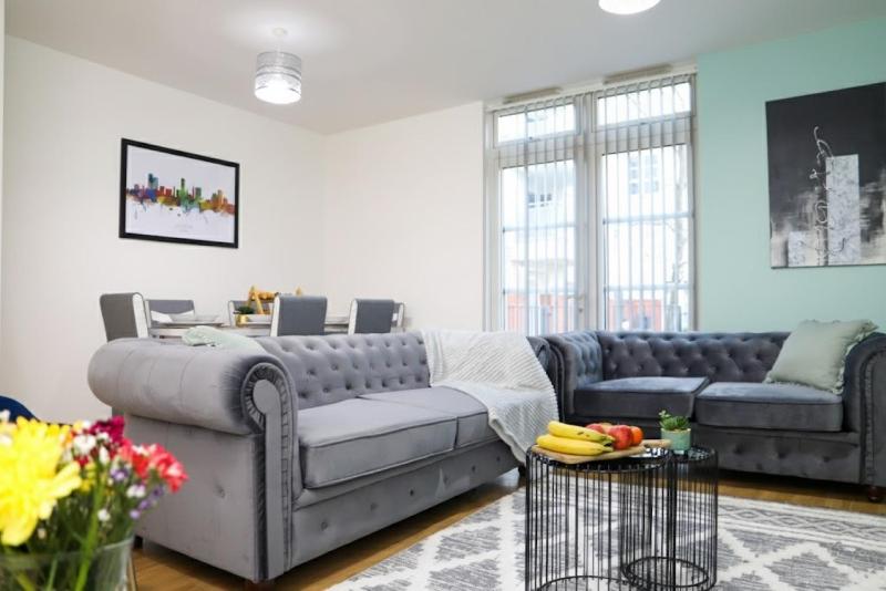 Syster Properties Modern Leicester Stay with Free Parking LE2 Area - image 15