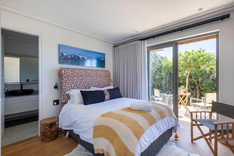 Dune Seaside Cottage - image 10