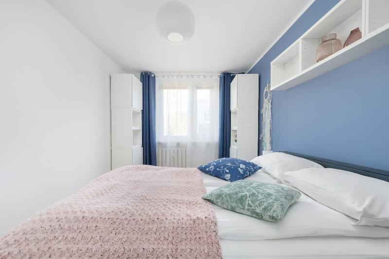 Modern Apartment in Wrocław with Air Conditioning by Noclegi Renters - image 17