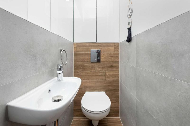 Modern Apartment in Wrocław with Air Conditioning by Noclegi Renters - image 7