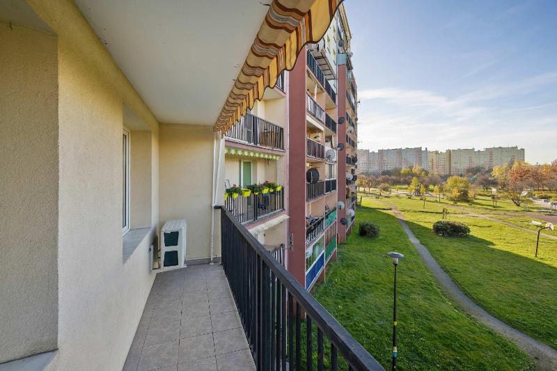 Modern Apartment in Wrocław with Air Conditioning by Noclegi Renters - image 33