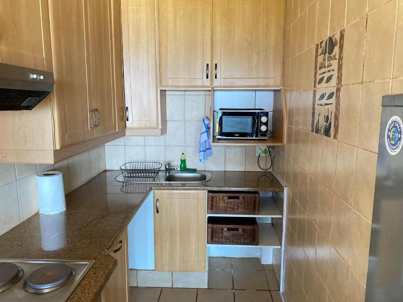 The Albatros Guesthouse - image 4