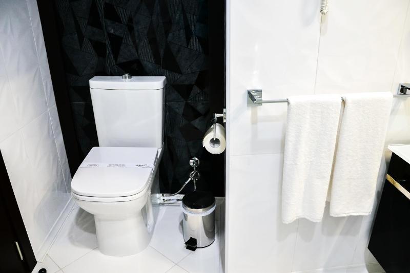 Standard Suite image 4