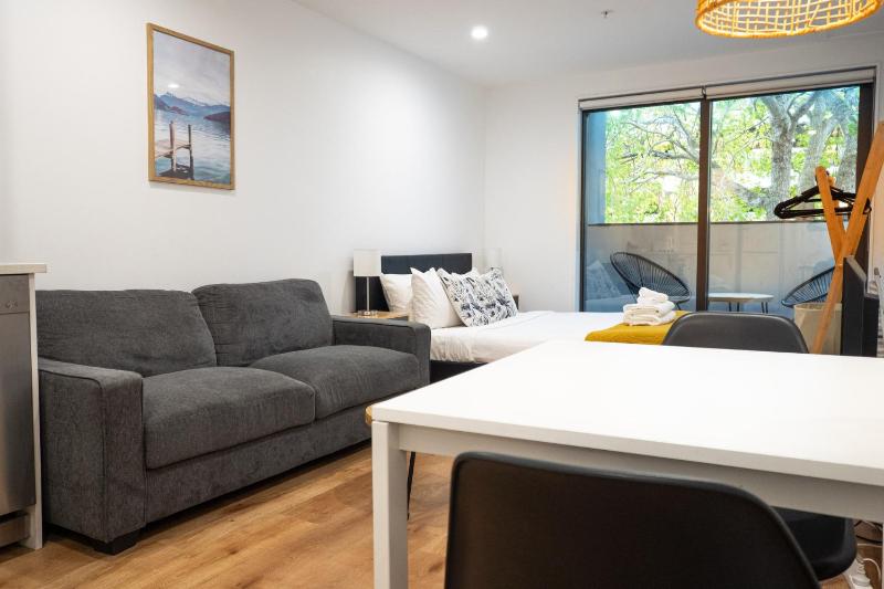 Modern Cosy Studio Apartment Auckland Central - image 4