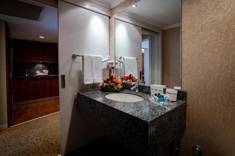 Buyukhanli Park Hotel - image 3