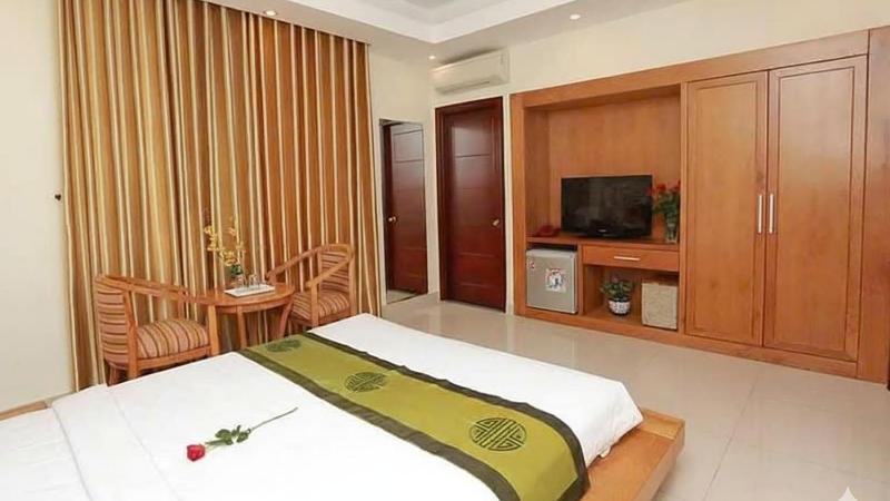 Jolilian Hotel Bãi Sau - image 4