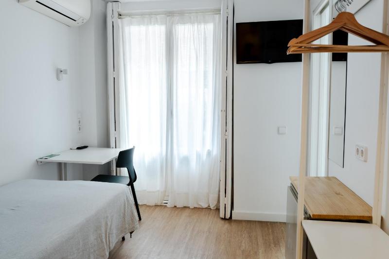 Hostal La Zona - image 13
