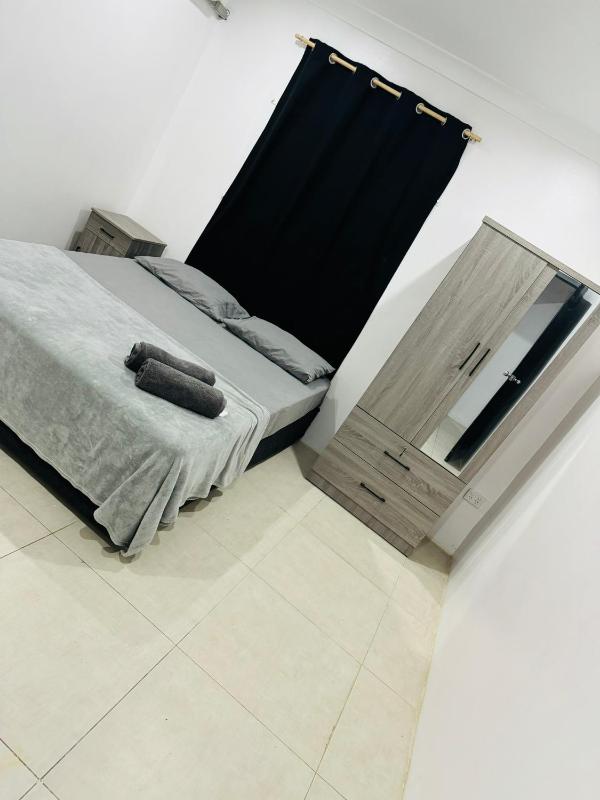 Oxford Apartments - image 5
