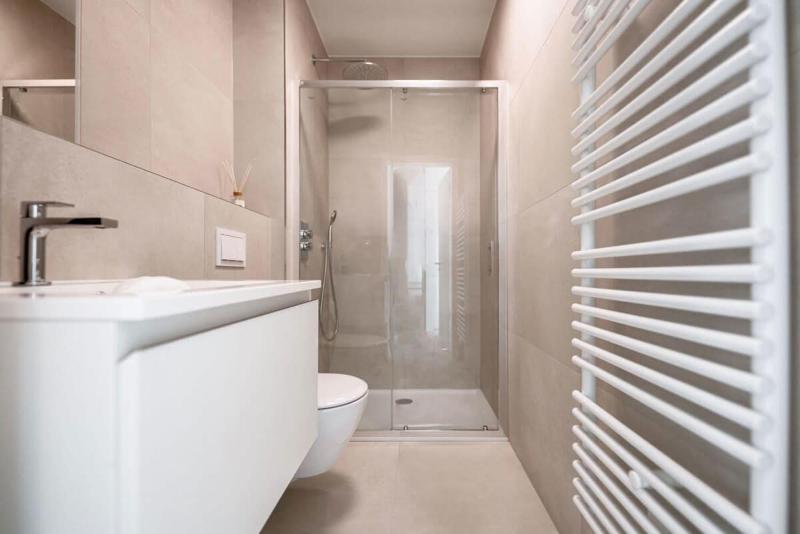 Modern Studio in Gasperich with Balcony & Wi-Fi - image 2