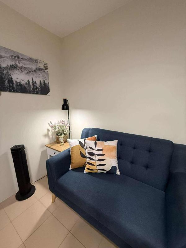 Kaira's Condo @ Marina Spatial (2 BR WIFI+Netflix - image 16