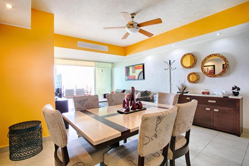 Pools Gym and Restaurant Beachfront 1BR - image 9