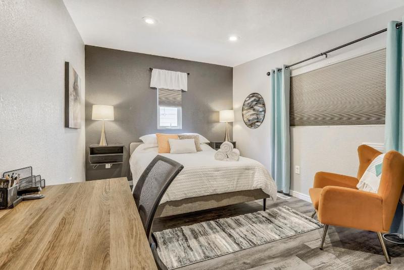 Walkable Downtown Stay with Fire Pit - image 5