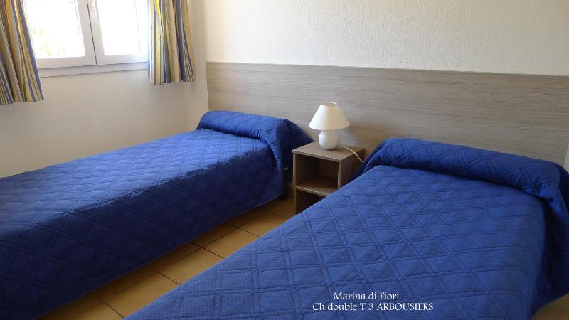 Two-Bedroom Apartment with Sea View (4 Adults) image 4