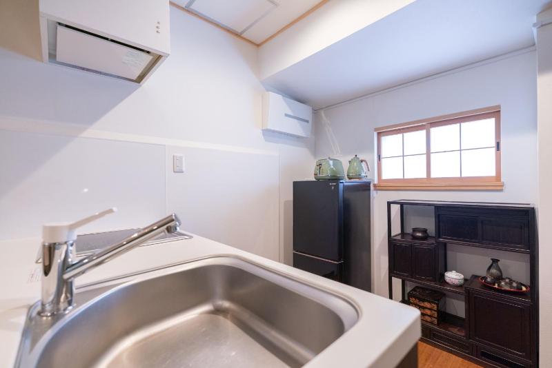 Shirakabanoyado - MUTSUKI 白樺の宿 睦月 Japanese House with Garden 3BR 3Bathrooms - image 4