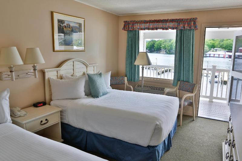 AquaVista Beachfront image 2