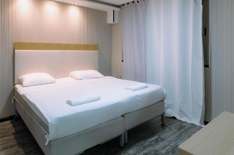 Rich Luxury Suites - Renovated - image 29