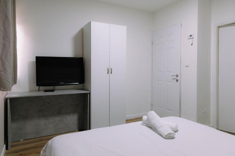 Rich Luxury Suites - Renovated - image 12