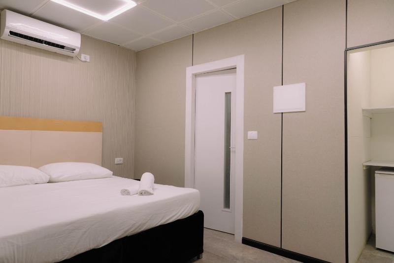 Rich Luxury Suites - Renovated - image 19