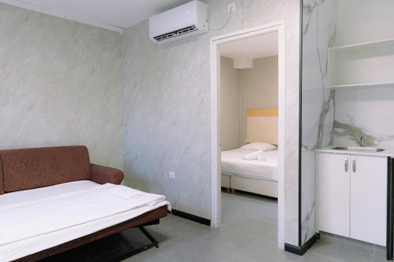 Rich Luxury Suites - Renovated - image 24