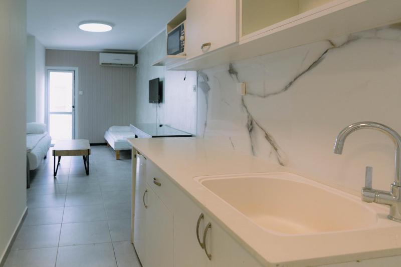 Rich Luxury Suites - Renovated - image 45