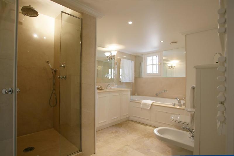 Junior Suite - Village image 4