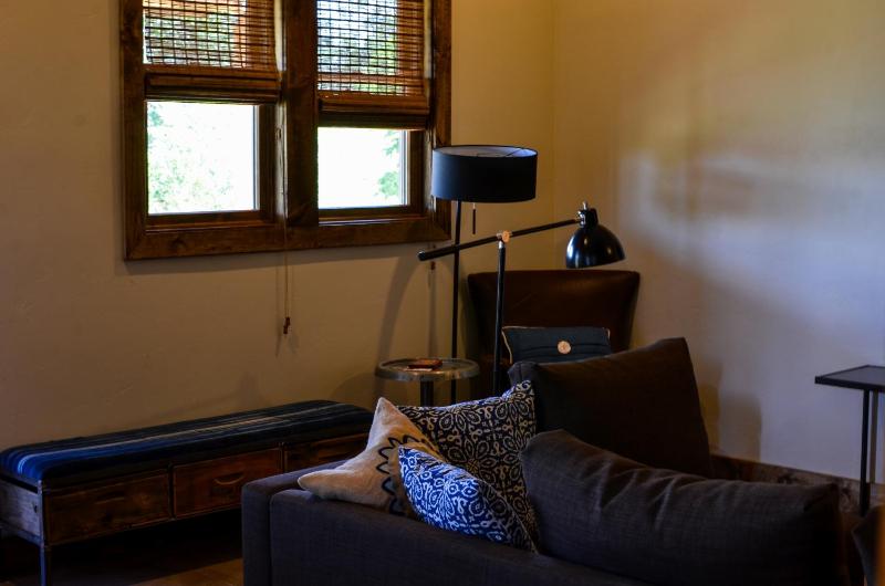 Classic Family Room image 4