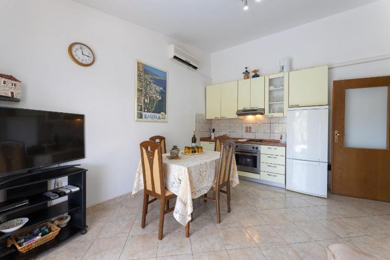 Apartments Ivo - image 10
