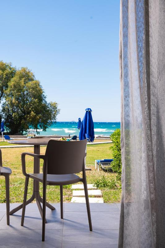 The Aeolos Beach Hotel - image 12