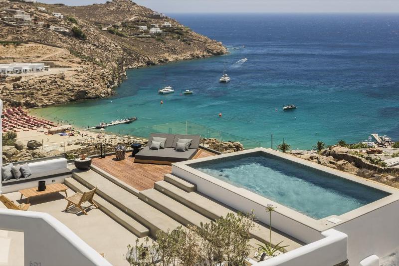 LYO Boutique Hotel - image 1