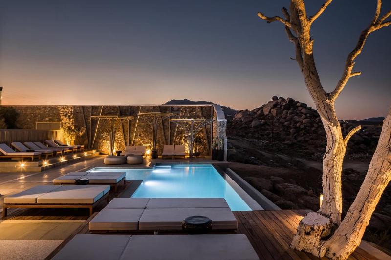 LYO Boutique Hotel - image 9