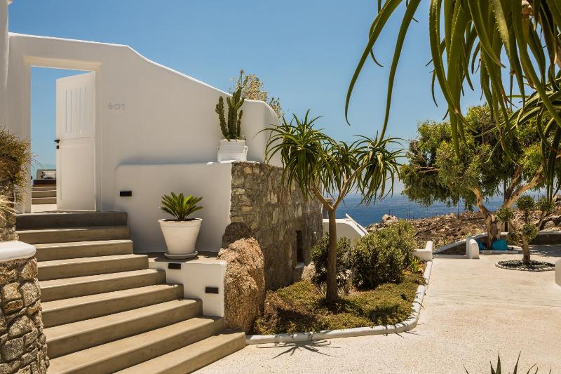 LYO Boutique Hotel - image 10