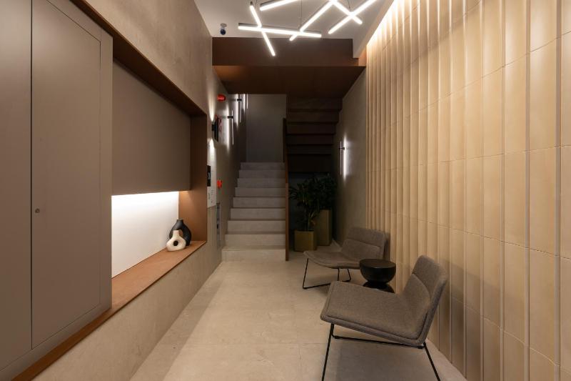 Moontels Colón - image 10