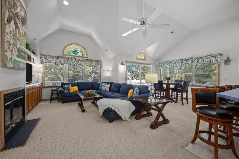 New Listing Beach Access Pools & Family Fun - image 32