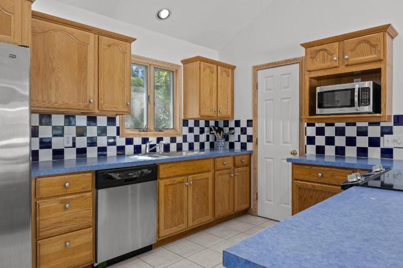 New Listing Beach Access Pools & Family Fun - image 21