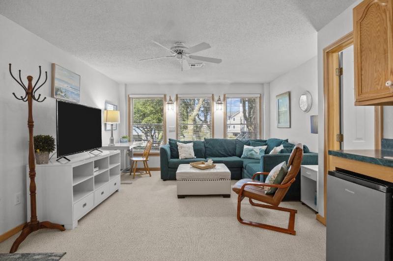 New Listing Beach Access Pools & Family Fun - image 38