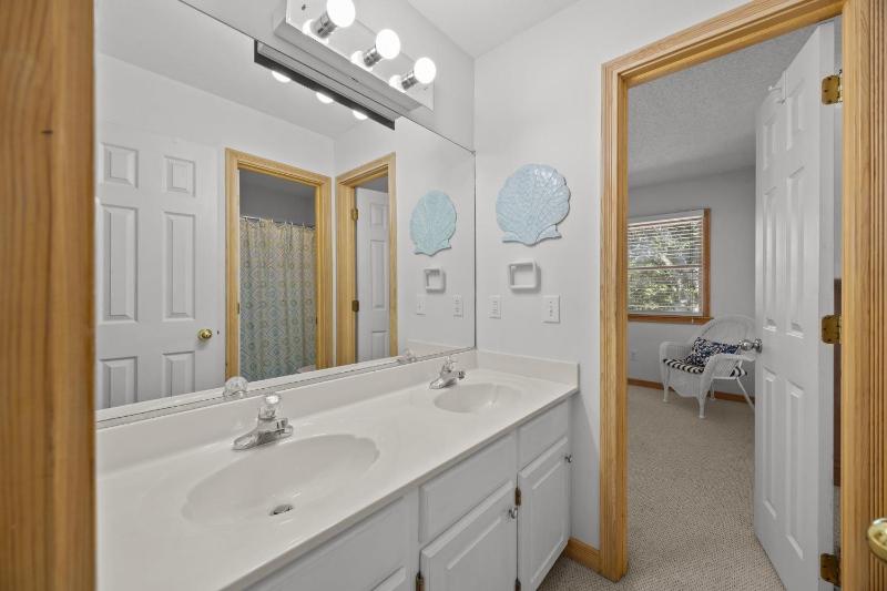 New Listing Beach Access Pools & Family Fun - image 35