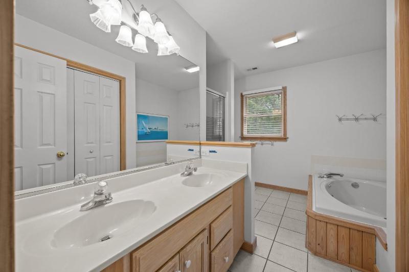 New Listing Beach Access Pools & Family Fun - image 42