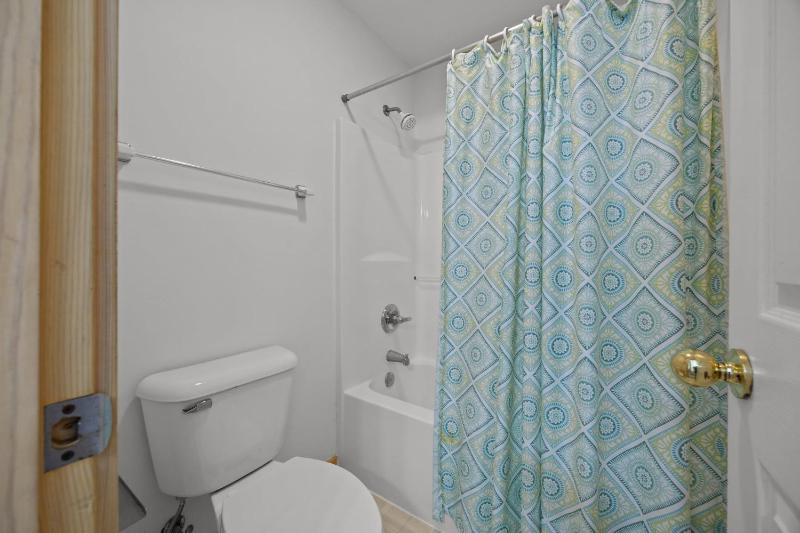 New Listing Beach Access Pools & Family Fun - image 6
