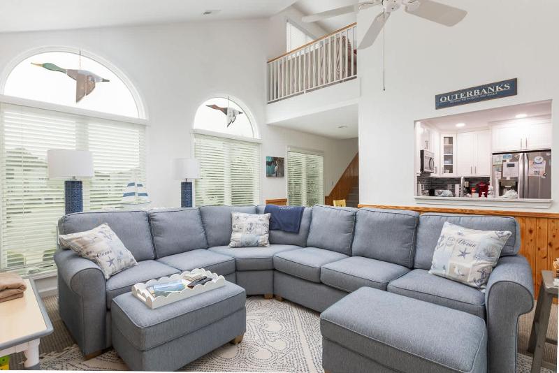 Villa in Corolla Light with Views Hot Tub & More - image 8